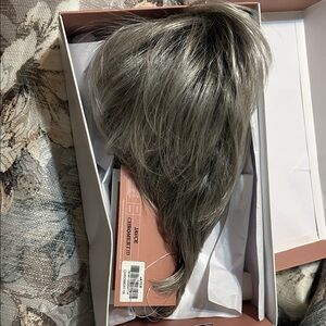 Chic Silver Women's Wig